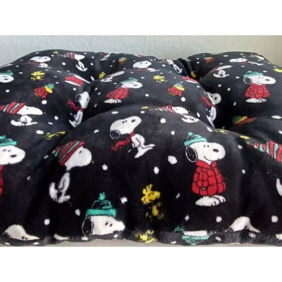 PEANUTS SNOOPY Puffy Coat Puffer Dog Pillow Pet BED Super Soft Christmas 36X27" - Picture 16 of 16